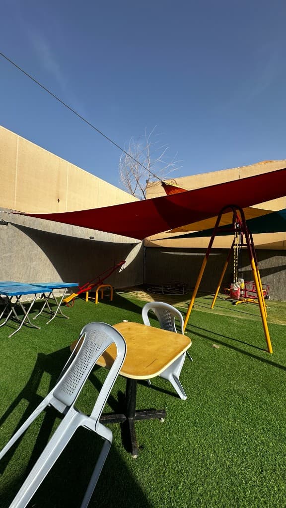 Outdoor promotional content